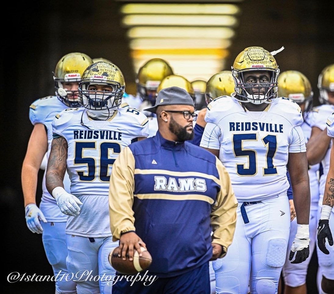 PriceNashaun's tweet photo. 5️⃣•6️⃣ out✌🏾,4 years ,3 state appearances,2 state championships wouldn’t wanna do it no where else , I love all my bruddas on this team wouldn’t trade them for nun thanks for making my senior season the best came up short but on to better things, imma #Ram 4L bleed blue &amp;gold💙💛 https://t.co/m6qolkonHg