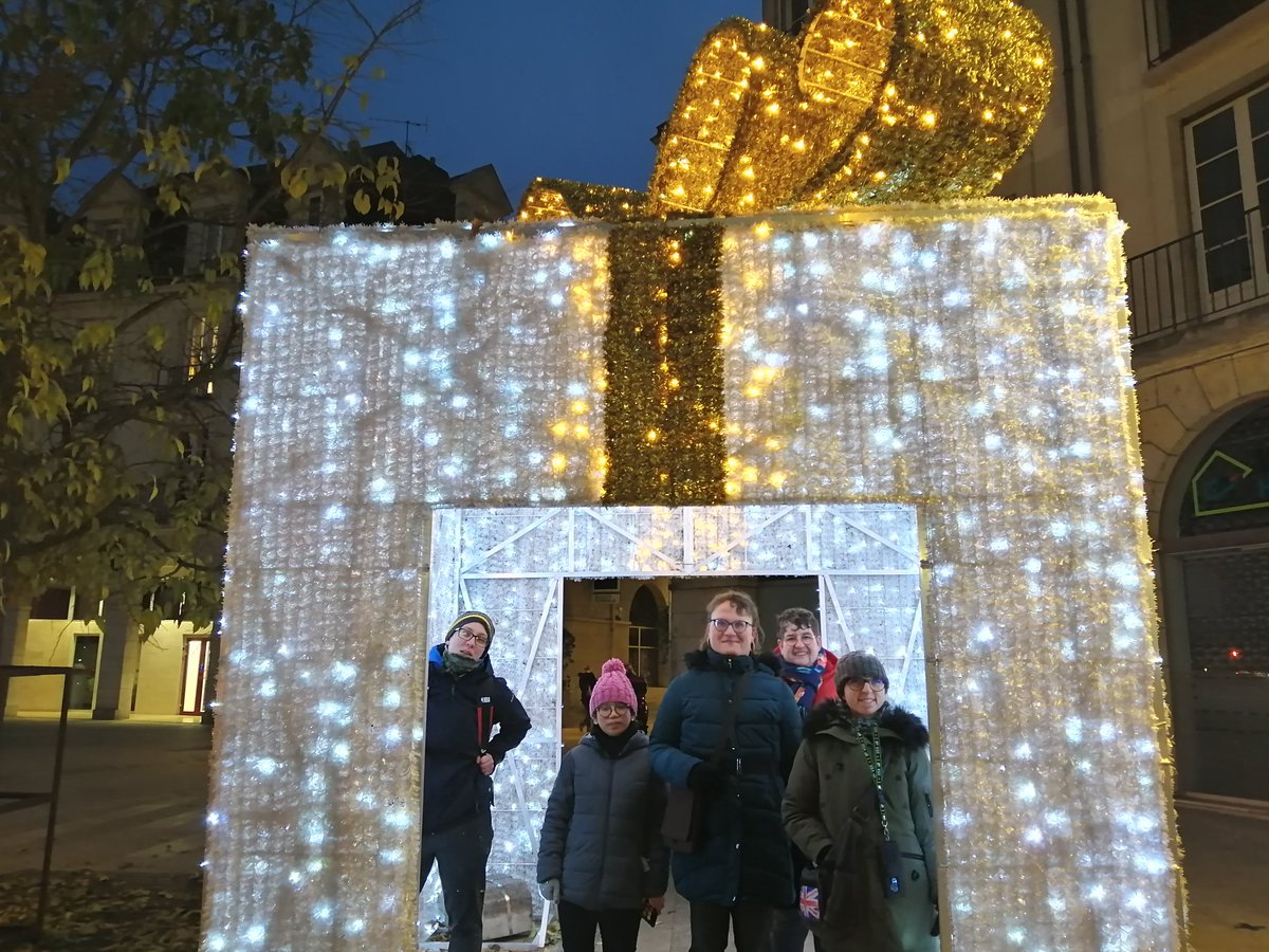 Samedi dernier randonnée organisée par l'@fsasptt de Blois autour du quartier historique, 
7,5 km au total pour découvrir les illuminations de Noël☃️🎅