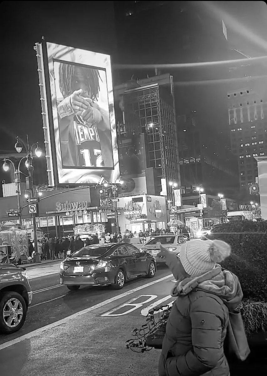 boubawai's tweet photo. Pic of the year…shoutout Nike x NBA for the billboard in my city. Love you mama https://t.co/4aFl4NQeif