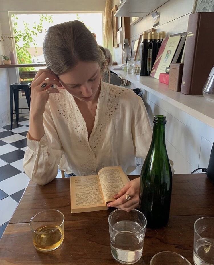 daisymmeadows's tweet image. GIVEAWAY 7 of 9 

Each week till the end of the year I will be giving away any book of your choice to one lucky winner! 

Just like, retweet, and be following me to be entered in the seventh one :) 

Will choose the winner Saturday 

Good luck my loves 💗💗