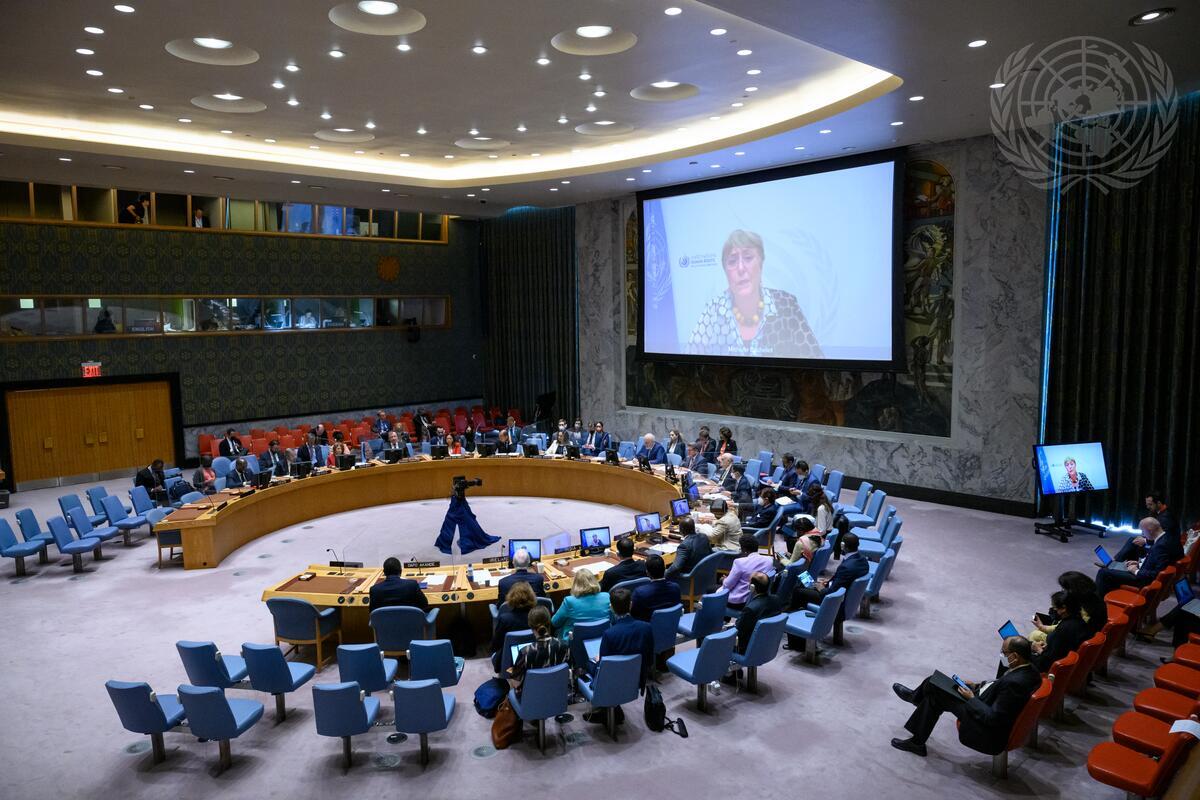 URGthinktank's tweet photo. 📣Over the past years, the #UN #SecurityCouncil has been largely impotent vis-à-vis major #HumanRights crises
📘In our🆕#ByInvitation blog, Joanna Weschler
calls for a concerted effort & presents a roadmap for changes to #UNSC human rights practices👇
https://t.co/uaUU9Tcqsl https://t.co/mYdFeS3Eut