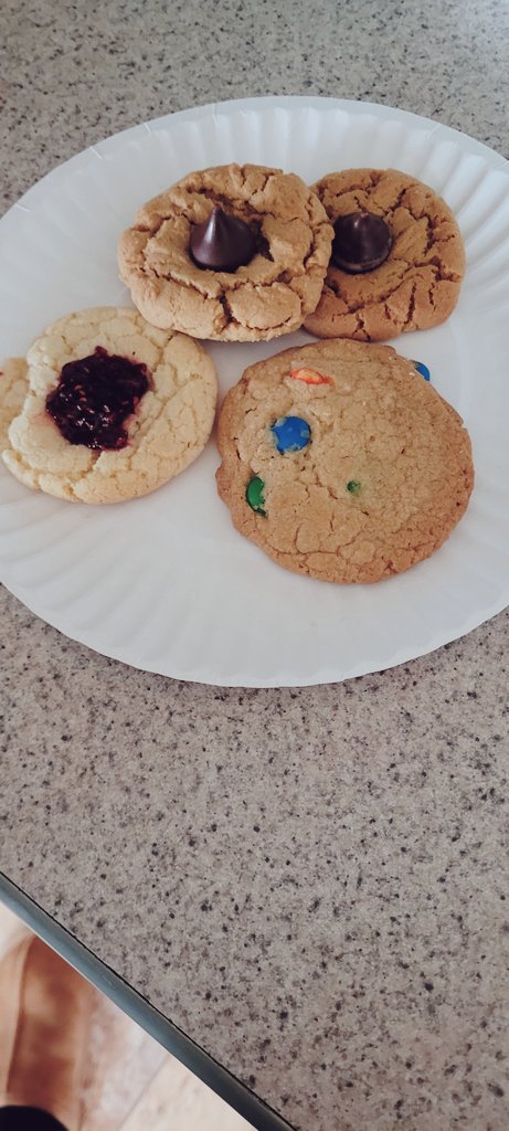 ChefJones1011's tweet photo. @SunriseRunner8 And they are all so delicious 🤤😁❤️ https://t.co/FO2JYyFYBn