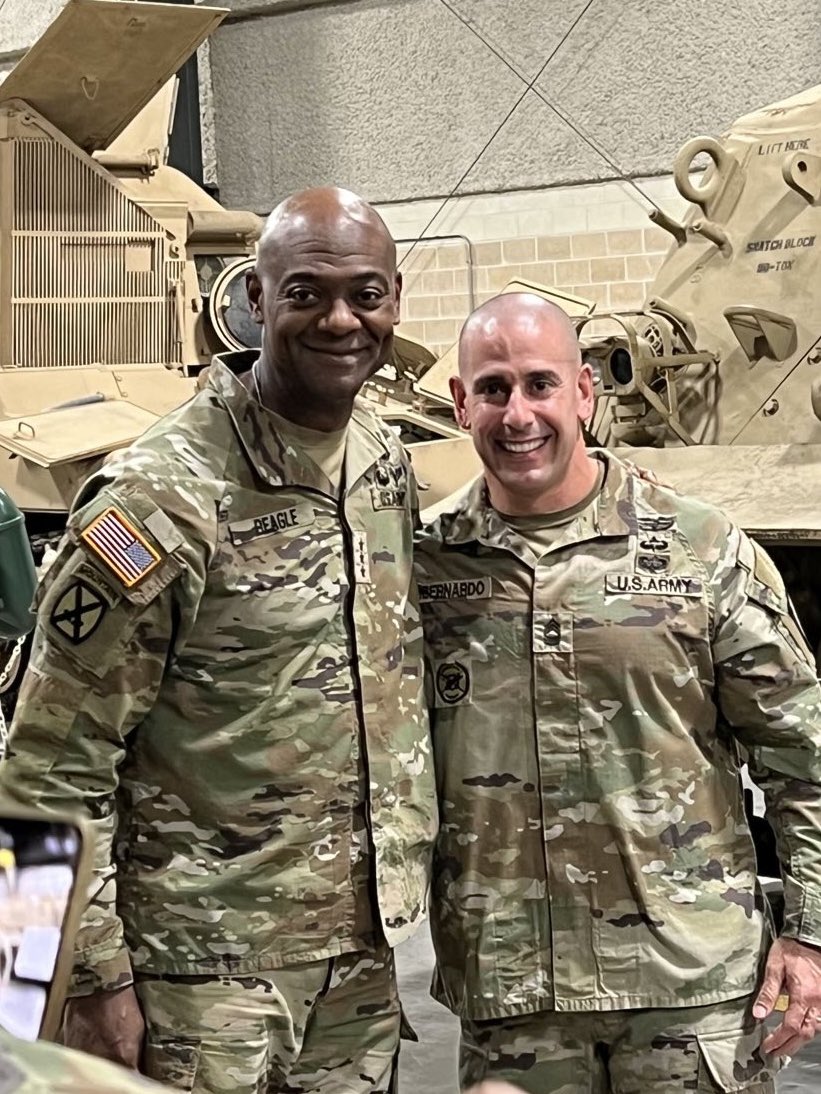 It’s always great to see leaders like @Beags_Beagle come out to see what they’re organization’s up to. Thanks for your feedback on maintenance Sir! #GoOrdnance @USArmy @USAODCorps @usacac