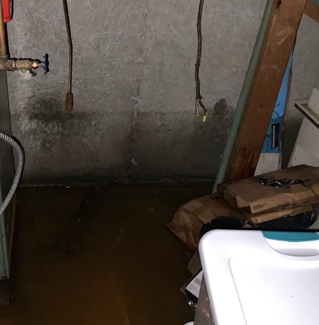 Our crews have been handling consistent #Emergency #WaterDamage services from #FailingHotWaterHeater for all different models and sizes. Is yours over 8 years old? Has it been serviced regularly? #SERVPRO #WaterDamage #EmergencyRestoration #WaterExtraction #HereToHelp