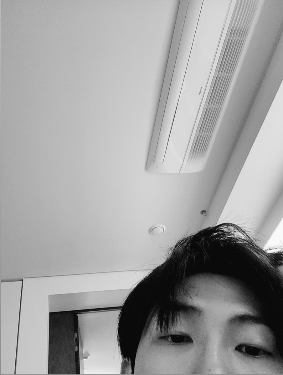 BIGHIT_INFO tweet picture