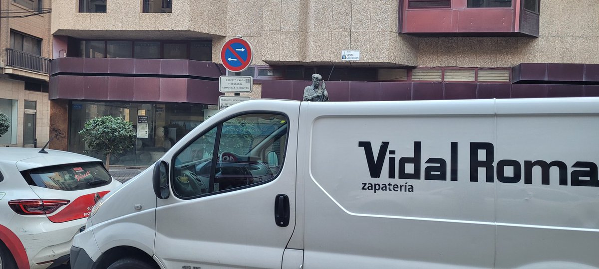 jjizquierdo2012's tweet image. Hubo una Moción de @GinesRuizMacia muy aplaudida por todos en Pleno @AytoMurcia hace unos meses.

Hoy nuestro ilustre paisano sigue enclaustrado por coches.

@PopularesMurcia @GrupoPSOEMurcia @Cs_Murcia @murcia_podemos @VoxMurciaCiudad