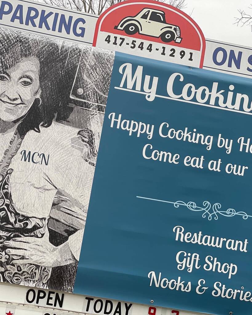 allbranson's tweet photo. The dining pick of the week is @mycookingnook22 Be sure to tell them I sent you!

#branson #bransonmo #vacation #familyvacation #missouri #bransonmissouri #bransonvacation #visitbranson #imaginebranson  #Food #LunchSpot #BransonDining https://t.co/9BlEvkrIKH https://t.co/1kJ6ZpWayu