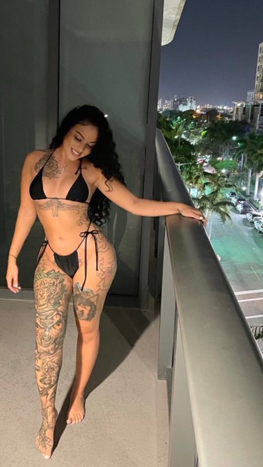 I need some palm trees 🌴 https://t.co/PZVKqS5moR