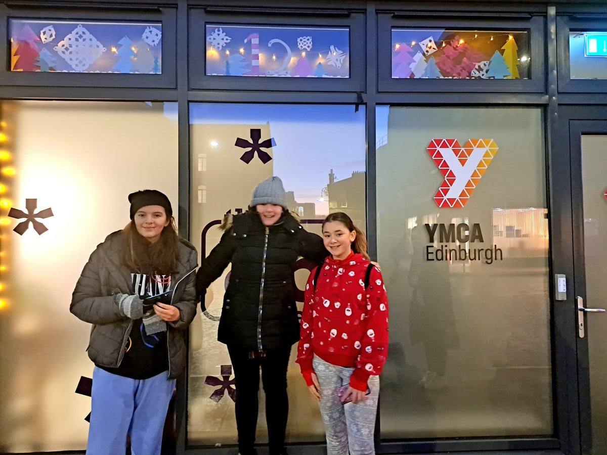 YMCA Edinburgh (@ymcaedinburgh) on Twitter photo Our #lightupleith lights have now been switched on for day 12!
Our older girls group designed the window display for everyone to enjoy 🪟✨🙂
<a href="/LightUpLeith/">Light Up Leith</a>
#lightupleith #festivewindow #merrychristmas #girlsgroup Our #lightupleith lights have now been switched on for day 12!
Our older girls group designed the window display for everyone to enjoy 🪟✨🙂
<a href="/LightUpLeith/">Light Up Leith</a>
#lightupleith #festivewindow #merrychristmas #girlsgroup