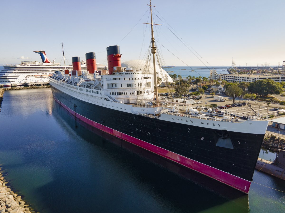 TheQueenMary's tweet photo. Today, @LongBeachCity announced that it will officially welcome visitors back onboard the Queen Mary, starting Thursday, Dec. 15, for the first time since March 2020. 🎉

Read more. 🔗 https://t.co/QckVR1HAKM https://t.co/Q1J8zfQtMD