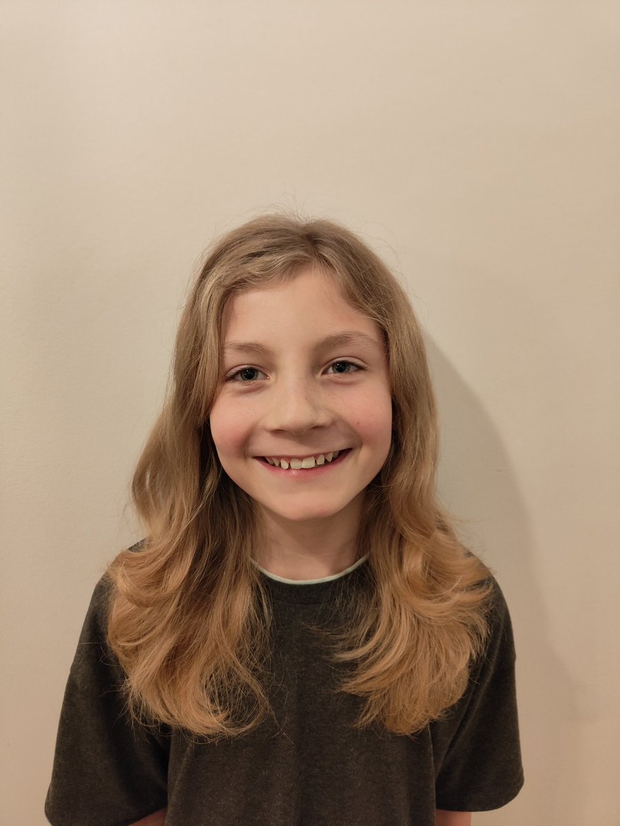 EmmaStan22's tweet image. Before and after. Harrison has donated his hair to Little Princesses and has been raising money for Cancer research in the process. He's asked me to share it with school as some teachers have asked about it. :) @TrinityAcadStE @Cohort2027
justgiving.com/page/emma-stanβ¦