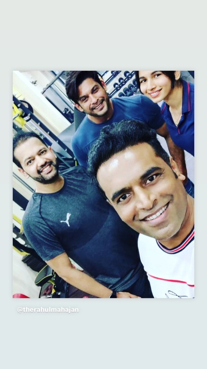 TheRahulMahajan's tweet photo. Miss you #sid it was just like yesterday you gave me surprise on my birthday 🎂 but today is your birthday 🎂 you will live inside your friend and fans heart ❤️ forever ♾️ https://t.co/AmYCviMbju