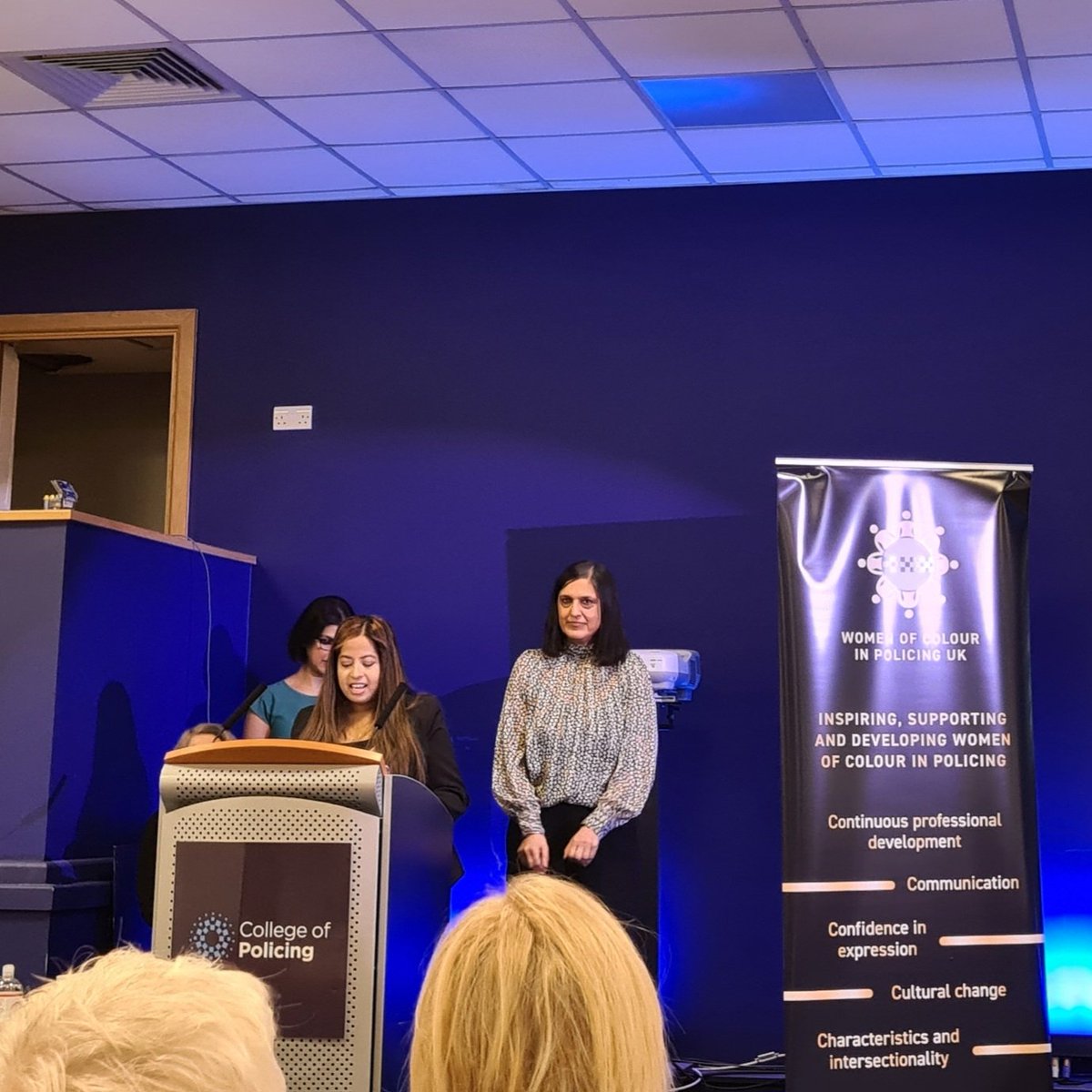 MuslimNetworkYP's tweet image. Great to be joined by many wonderful colleagues at the National Women of Colour in Policing UK Conference

@Kaur2317
@NationalWoCiPUK 
@LGBTpoliceuk 
@CollegeofPolice @nikkiPC3461 
@NBPAUK 
@policelibrary 
@nspauk 
@Nita_Pankhania1 @LP_SikhAssoc
@CILisaGore