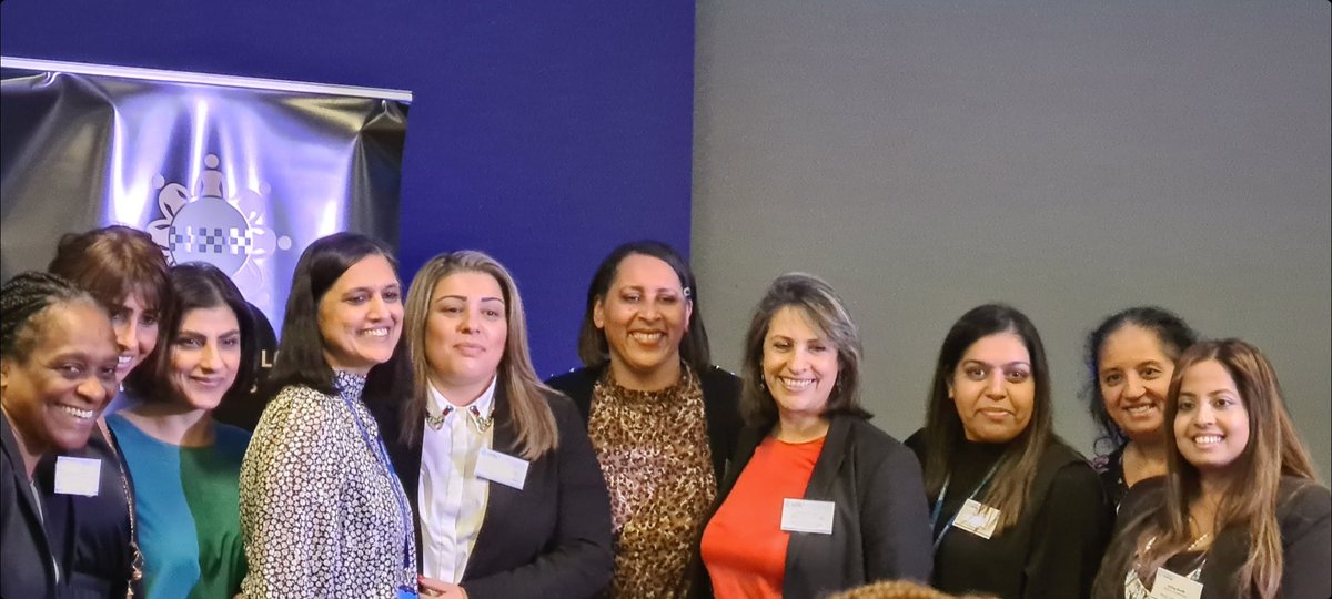 MuslimNetworkYP's tweet image. Great to be joined by many wonderful colleagues at the National Women of Colour in Policing UK Conference

@Kaur2317
@NationalWoCiPUK 
@LGBTpoliceuk 
@CollegeofPolice @nikkiPC3461 
@NBPAUK 
@policelibrary 
@nspauk 
@Nita_Pankhania1 @LP_SikhAssoc
@CILisaGore