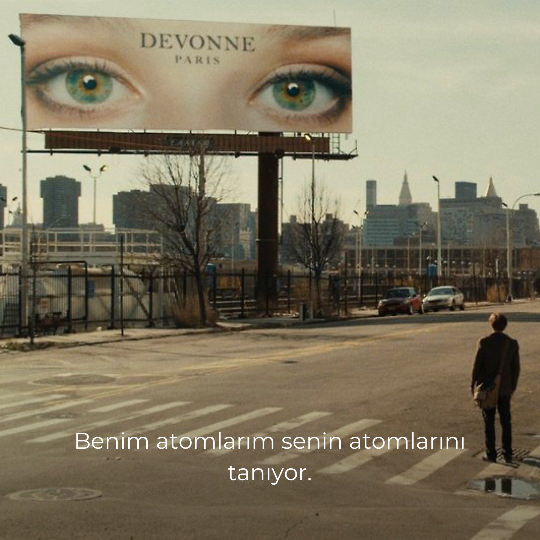 SoylentiDergi's tweet photo. “Benim atomlarım ve senin atomlarım kesinlikle birlikteydi. Kim bilir, 13.7 milyar yıl içinde kaç defa daha bir araya gelmişlerdir. Benim atomlarım senin atomlarını tanıyor. Atomlarım atomlarını hep sevdi.”

I Origins(2014), Mike Cahill. https://t.co/heupWEkQ1G