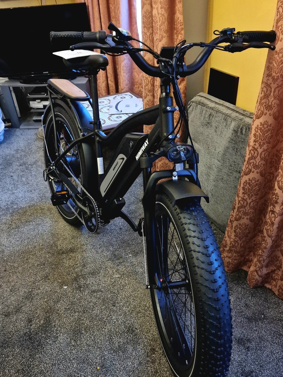 Premises187's tweet photo. I will be reviewing this beast!
Snow and bad public transport can't hold me back #ebike #fatwheels #himiway #himiwaycruiser @HIMIWAYBIKE https://t.co/zBgTkUF6JX