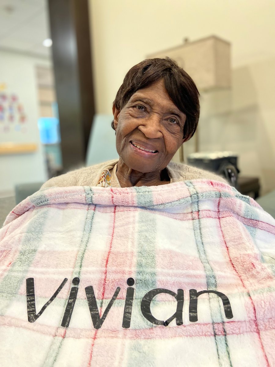 ClearvistaLake's tweet photo. Santa came early to the legacy lane.  All our residents were gifted a personalized beautiful blanket
#presentsunderthetree #happyholidays #trilogyliving https://t.co/CxAfa9Y1Rc
