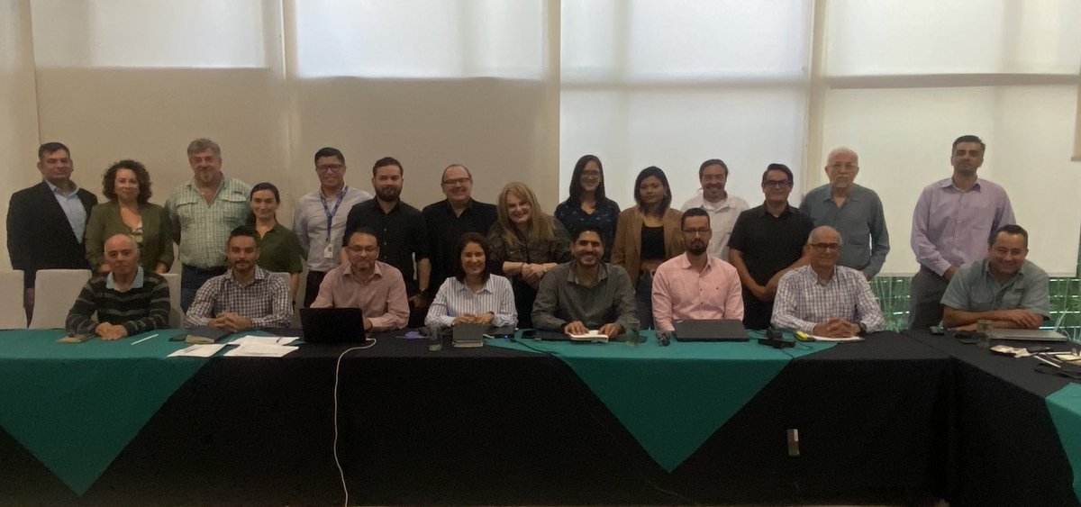 rafaelmongecr's tweet photo. Foto de grupo de la presentación del #Mapa de #Degradación 🇨🇷🔎🗺
Con la participación de representantes de @CRMinae #MAG @MIVAHCR @sinac_cr @FonafifoCR @IMNCR @INECCR #INTA @onf_cr @UniversidadCR @comunidadUNACR @UTNCostaRica @GrupoICEcr @BancoCentralCR
#CADETI #SIMOCUTE https://t.co/HwiXXUJ4BH