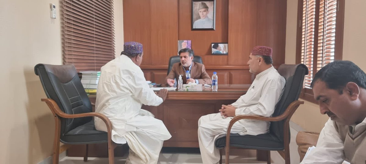 Mir73's tweet photo. Meeting guests at Sindh Assembly office. https://t.co/LC0PWNyPhv