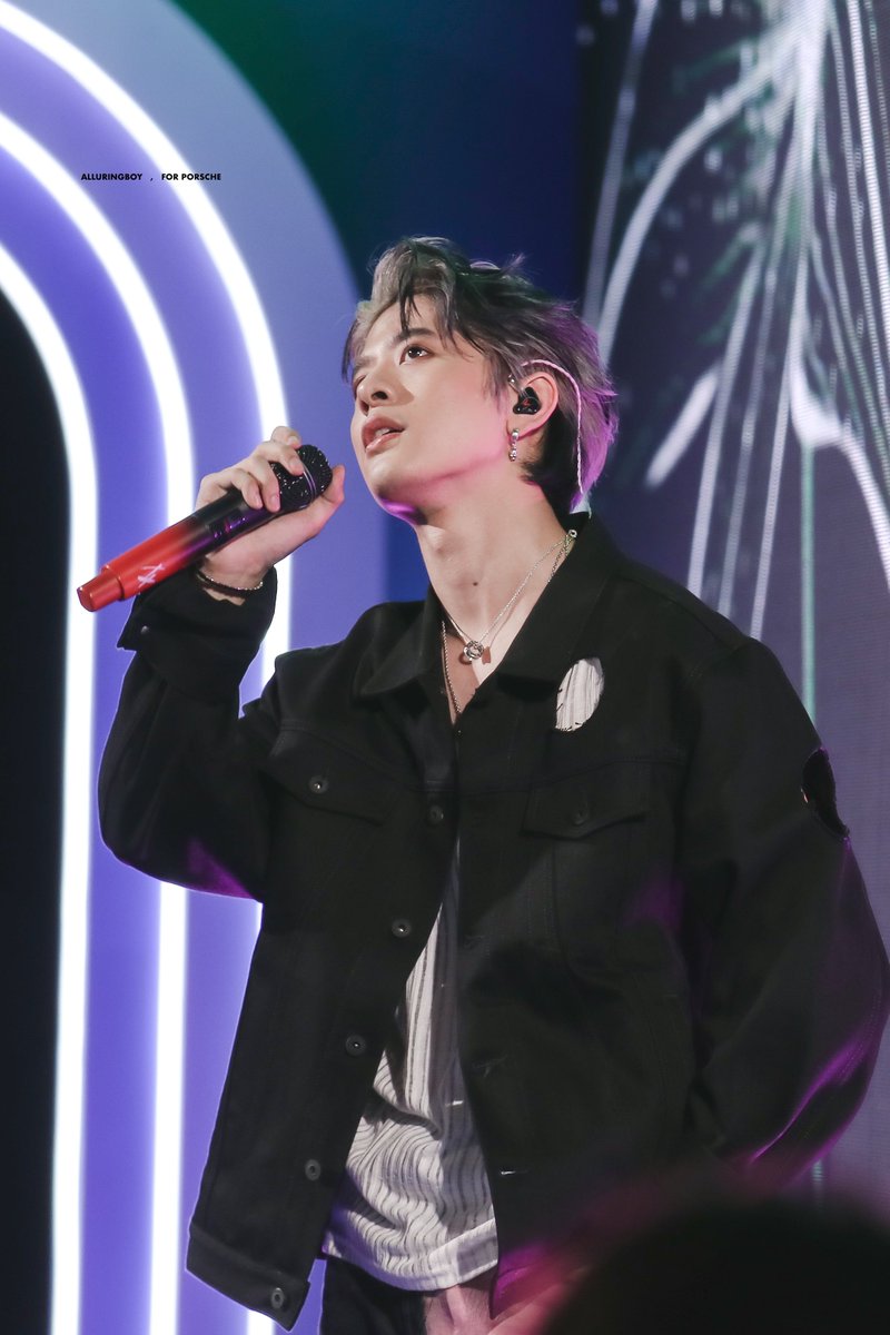 alluringboy0507's tweet photo. 221212 ; his visual😭🖤

#Lazada1212Festival
#XXSIVK 
#TRINITY_TNT https://t.co/nVM3tc24gh