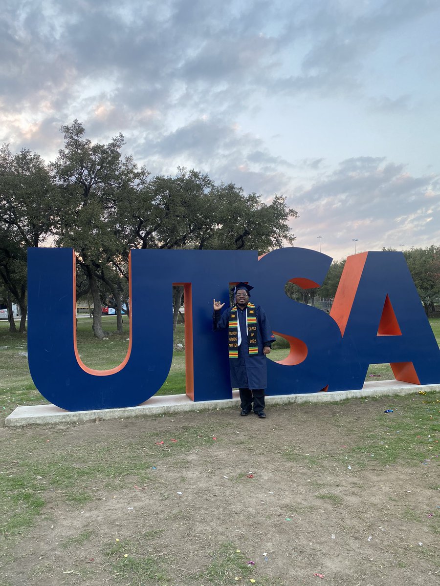 Demontrey1997's tweet photo. The game will test you never fold. Stay ten toes down it’s not in you it’s on you and what’s in you they can never take away”
                              ~Nipsey Hussle 🏁

📜 Bachelor of Business Administration (BBA) 
🗓️ December 13th, 2022
📍Alamodome 
⏰ 3pm
#UTSAGrad22 https://t.co/0i1MFcQ8mp