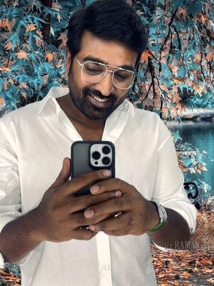 RAMANRISHIvsp's tweet photo. ✍️வார்த்தைகள் ஏதுமின்றி அன்பை வெளிப்படுத்தும் ஓர் அழகான மொழி , 😊புன்னகை! @VijaySethuOffl #VijaySethupathi #makkalselvan #NewProfilePic #NewProfilePicture @kumaran_VSP @Bulletvikki @Deva_VSP @Prakash812434 @vengade99782588 @vsp_ashok @Chengai_ITWing @Chengai_VSPFC  @Kanchi_VSPFC https://t.co/PCa3pwEZDH