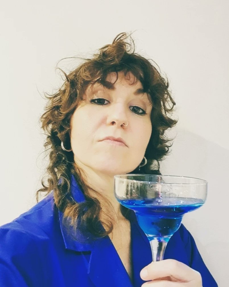 Just what you need on a Monday evening and I'm not talking about the shot 💙
Grazieeeeeeee dell'amore! 🎧 💋
Credits:
Production @kazemijazi &amp; @hot_studio_records
#synthpop #synthwave #80s #newrelease
#italiansinlondon #queerart #italianialondra #nuoveuscite