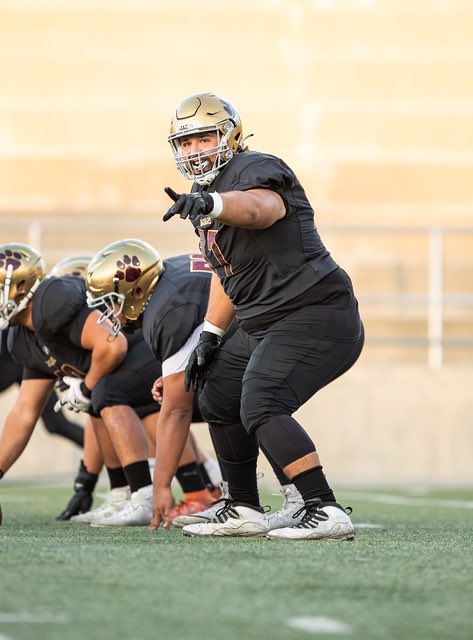 Dpc_25_'s tweet photo. Still looking for a Home!All i need is a chance!! Recruitment 100% open. Mid-Year/ Graduating with AA/ 6’2 305 lb/Can play anywhere on the OL!! @JUCOFFrenzy @Clydelogan21 https://t.co/KOOh6d7eCF