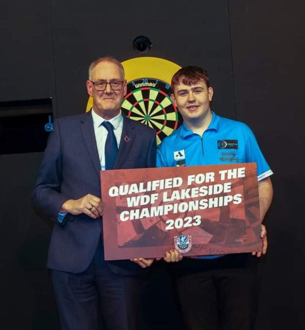 Adam Dee tweet media