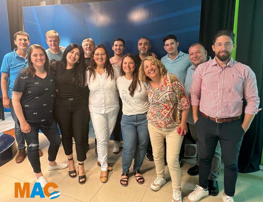 Reunión Mac con referentes de la Pcia . y la región 

De la misma participaron el diputado Pcial. <a href="/jdarganaraz/">Dip. Juan Argañaraz</a> y el pte del concejo de Villa Gdor Galvez, Nico Ramirez, junto a sus respectivos equipos. 
 #MAC