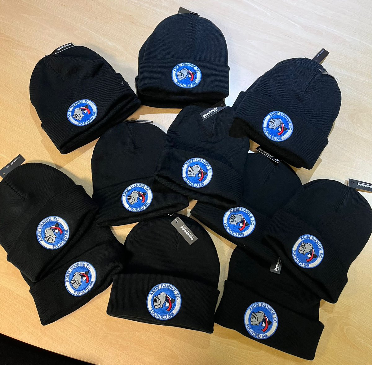 MESportsGroup's tweet photo. ❄️Winter training wear!❄️
Some of our club partnership teams have secured their winter training wear that is perfect for the cold season ahead! For more information message us, call us on 01530 242 706 or email retail@megroup-uk.co.uk.

#clubpartnership #grassrootsfootball #sport https://t.co/vrtekQstH8
