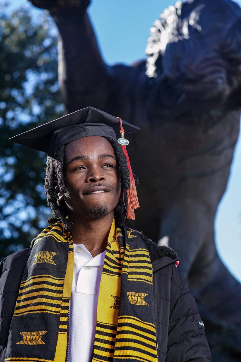 Grambling1901's tweet photo. Darius Granger is a native of Bastrop, LA majoring in Drafting & Design Engineering Technology. Granger is excited to use his software knowledge to convert engineer designs into technical plans & confident that GSU has prepared him for his career. #CongratsGrad #GramGrad22 https://t.co/ZK2Hrai5QH