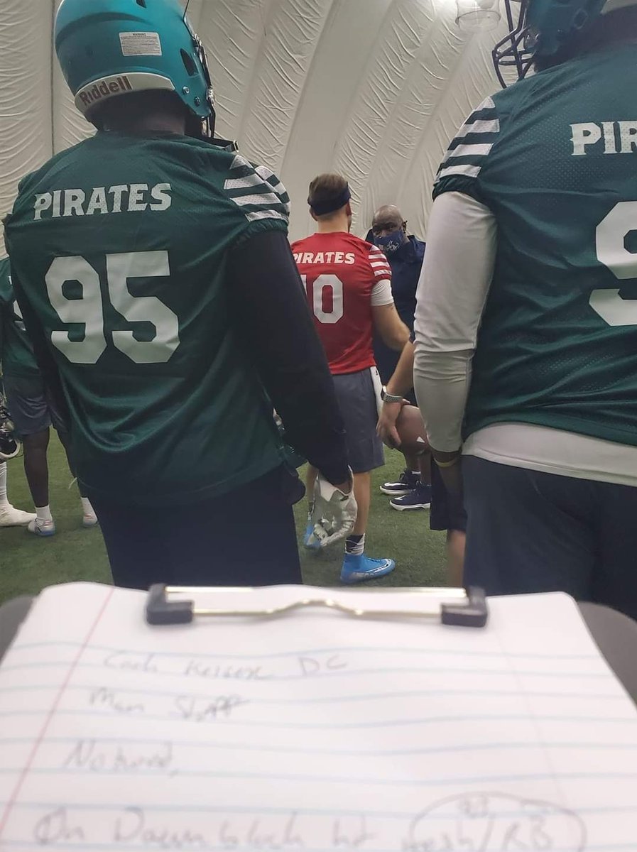 CoachHulk54's tweet photo. These were good times. I learned a lot.  #MassPirates #IndoorFootballLeague https://t.co/Ji7hUg8TLB