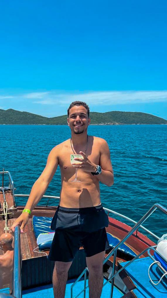 prrluis's tweet photo. Não tenho medo de erra 
Só medo de desistir 🔥💪🏽
#arraial https://t.co/GsArtUOpya