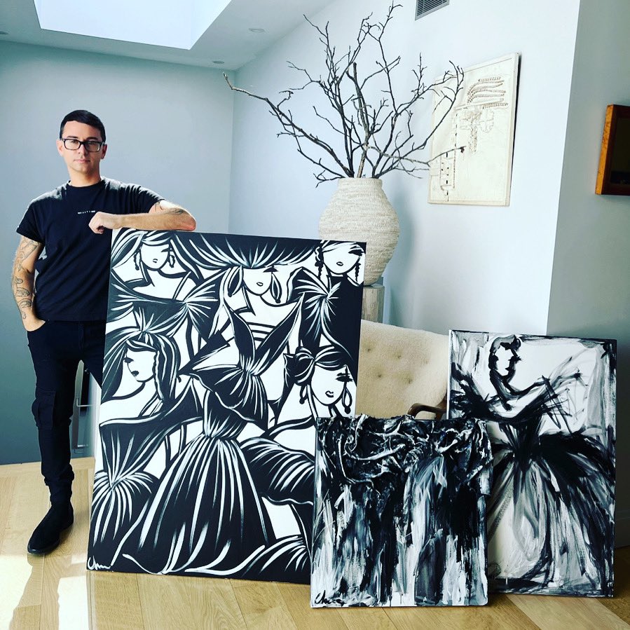 Happy Holidays everyone! There are only a few pieces of Art and sketches left to order in time for the holiday. Shipping cut off is next week!!! So hurryyyyy ChristianSiriano.com 🖤🖤 christiansiriano.com/collections/al…