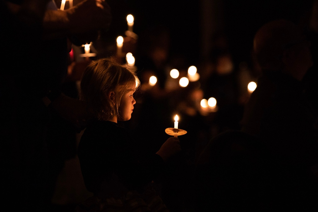 Reservations are available for all Christmas services! 

On December 23, 24, and 25 we will have an identical worship service celebrating Christmas. Please RSVP for you and your family online, kingofkings.org/christmas.