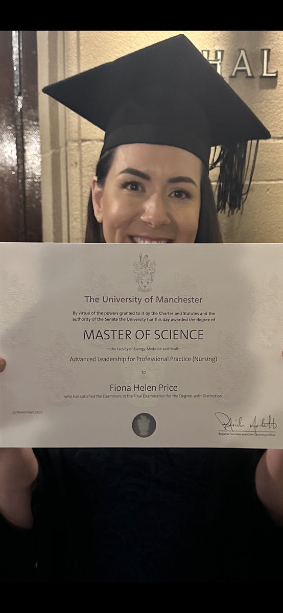 fionahprice's tweet image. Perfect graduation with my little family! 🎓
I am beyond elated &amp;amp; truly blessed to have had my family, friends &amp;amp; colleagues endlessly supporting me along the way! Thank you! ❤️@docRobbo @PCCOTatNUH @OfficialUoM