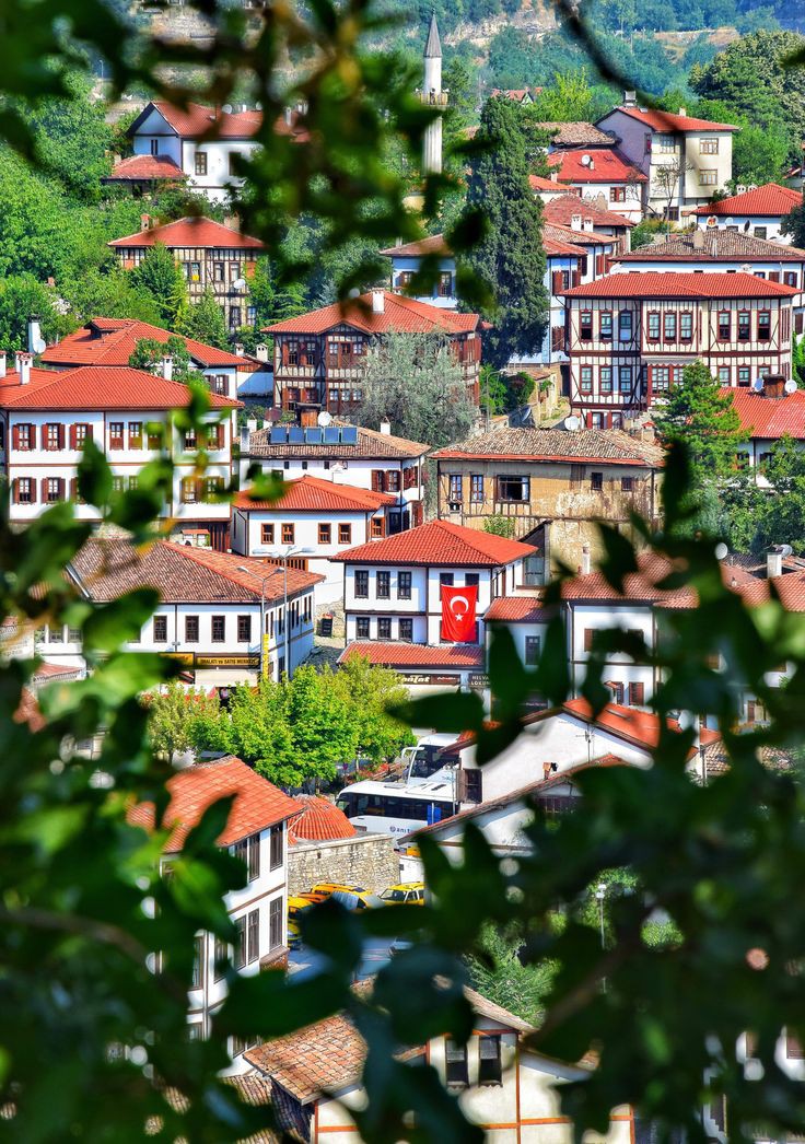 kampyerleri's tweet photo. 📍 Karabük, Safranbolu
@ yap ilk çıkan kişi seni gezmeye götürsün 😍 https://t.co/keN1dxp8IQ
