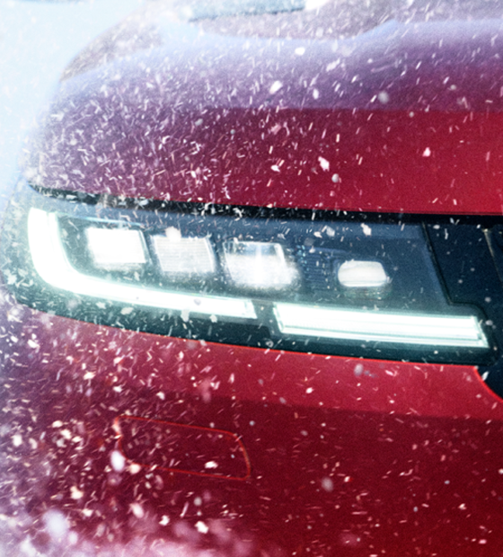 Land Rover's terrain response system lets you optimise your vehicle's performance effortlessly on any surface. So if today more than ever, you're considering switching to an SUV or four-wheel drive - contact us now: ow.ly/ylY750M1766