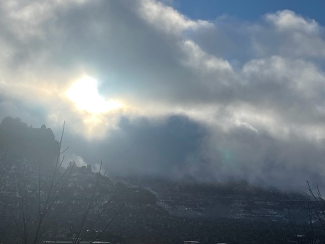 <a href="/SedonaFD/">Sedona Fire District</a> out on the highway early this morning. Crews responded to a vehicle collision on Hwy 179, requiring resources to transport multiple patients. 
<a href="/VerdeNews/">Verde Independent</a> <a href="/Arizona_DPS/">Dept. of Public Safety</a> <a href="/sedonanews/">Sedona Red Rock News</a> <a href="/kaffnews/">KAFF News</a> <a href="/KAZMNews/">Mellow Mountain Radio News</a>