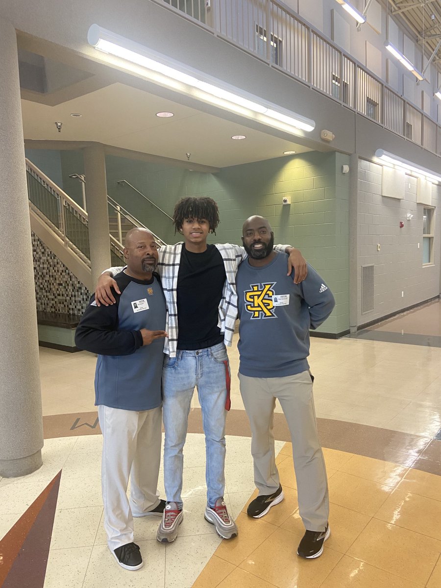 Grant Reynolds (@greynolds5) on Twitter photo <a href="/DavidCole2023/">David Cole</a> <a href="/TimGlanton/">Coach Tim Glanton</a> <a href="/kennesawstfb/">Kennesaw State Football</a> Thanks for the visit today coach! Have that family vibe going on! #EastHamFam <a href="/DavidCole2023/">David Cole</a> <a href="/TimGlanton/">Coach Tim Glanton</a> <a href="/kennesawstfb/">Kennesaw State Football</a> Thanks for the visit today coach! Have that family vibe going on! #EastHamFam