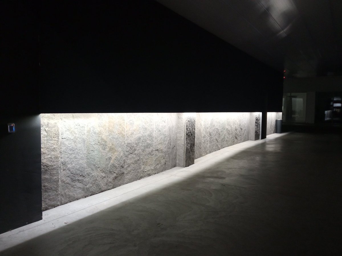 grazianig's tweet photo. androni del futuro in progress (Milano 20129) #viaAchilleMaiocchi #Milano #androni
(foto mia ispirata dalla newsletter “Dentro gli androni” di @ale_alfa9) https://t.co/ZQy1njPqdf
