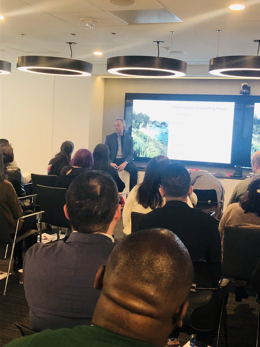 Chris Thompson tweet media