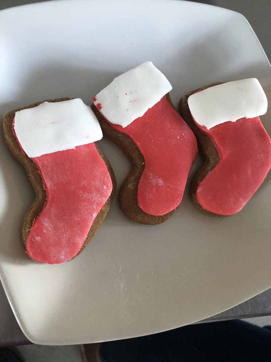 HomeHuntly's tweet photo. After some hard work and creativity our juniors at The Gordon Schools wish you a Merry Christmas in the form of decorated  spiced cookie pictures !! https://t.co/yWtEJ9A7aY