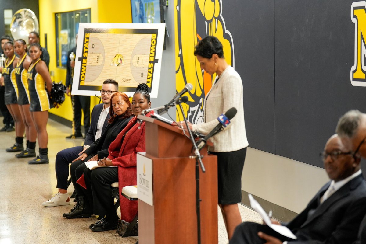 BSU_Sports_Info's tweet photo. 📸's from this morning's big announcement from the Kevin Durant Foundation.

#BULLDOGNATION https://t.co/5ZkbXC2lN6