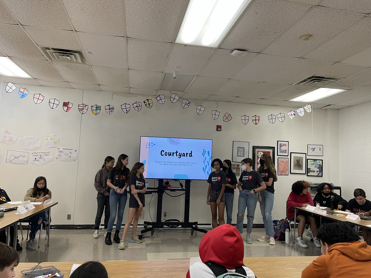 SteenportPhD's tweet photo. @KTXHornets Student Council presenting areas of focus and solutions for our campus. Our #PBIS committee will use this information to help plan campus wide systems. @AustinISD https://t.co/XBWqV2qn5y