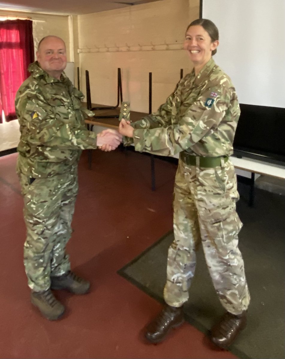 Congratulations to WO2 Martin on his Senior Soldier Entry Reserve Commission. Captain Martin will now take up a post in 294 (Grantham) Supply Sqn. Fantastic effort, well done Sir! #grantham <a href="/east_mids_rfca/">East Midlands Reserve Forces & Cadets Association</a> <a href="/GranthamJournal/">Grantham Journal</a> @JCPInLincs <a href="/granthamcsf/">Grantham Centre</a> <a href="/Grantham_IC/">Grantham Institute Imperial</a> <a href="/GranthamMatters/">Grantham Matters</a>