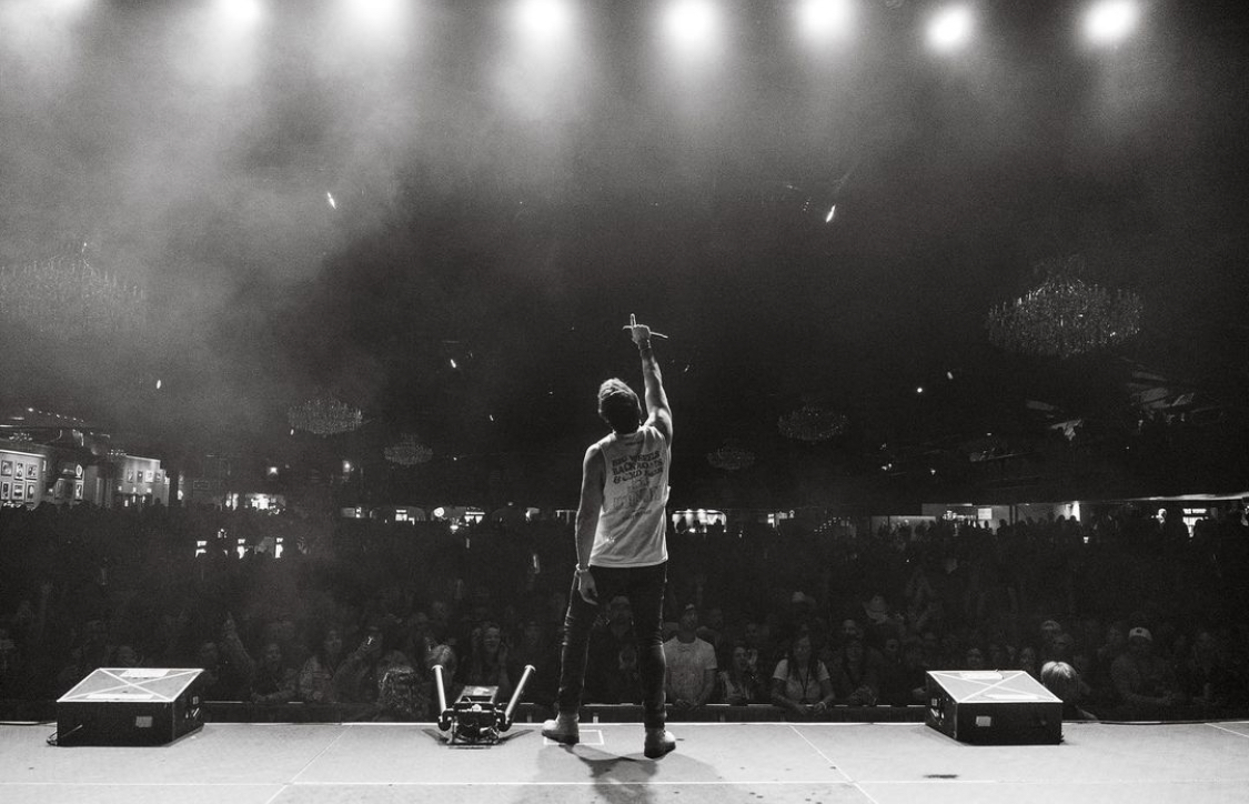 russelled's tweet photo. Wrapped up an incredible year of shows with a special one in Denver. Thank you #RDFam for partying with us!!!
πΈ: Thomas Heney https://t.co/lNoAy1T0JC