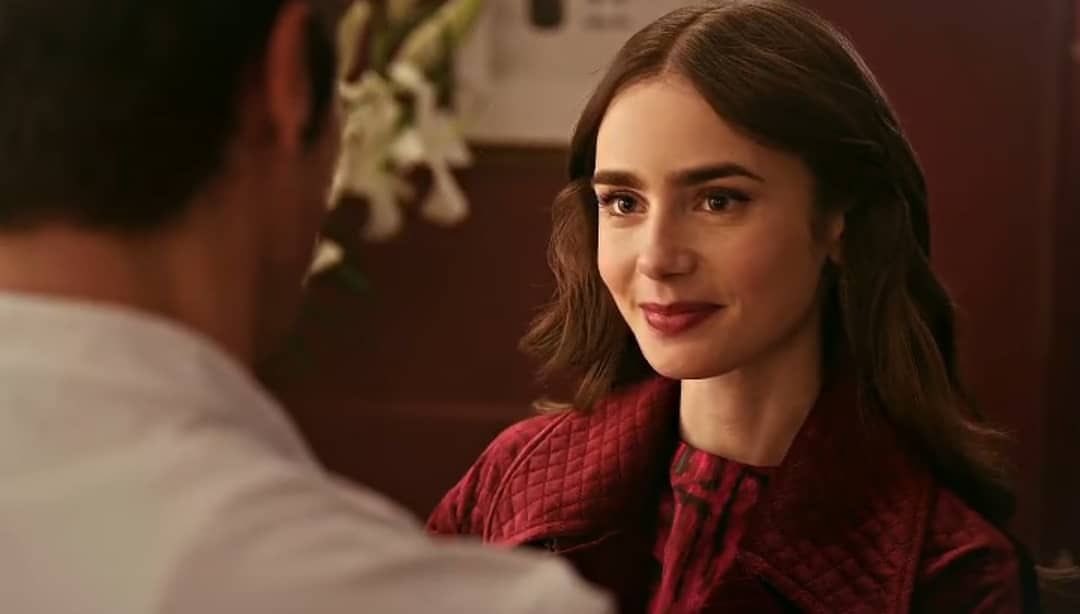 أنت أول شخص أفتح له قلبي كاملاً ، أول شخص أعطيه كل مشاعر الحب والصداقة في آنٍ واحد ، أول شخص لا أستطيع صد قلبي عنه ، أول شخص أغفو وأنا أفكر به وأستيقظ وهو فكرتي الأولى ، أول شخص يطمئنني وجوده وترعبني فكرة اختفائه♥️".