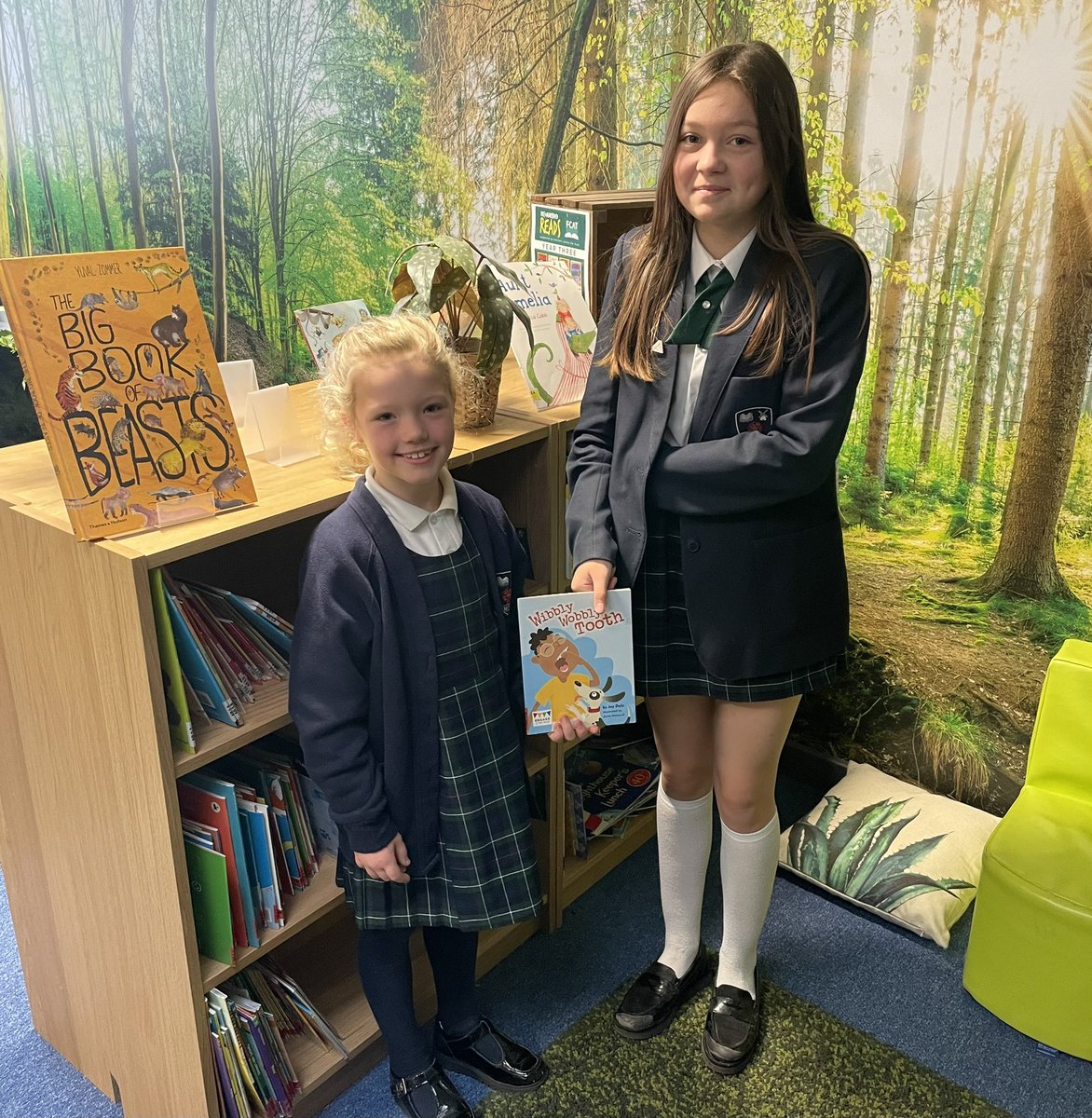 During today’s ‘Reading Partners’ session at <a href="/ArmfieldFCAT/">Armfield Academy</a>, Year 7 student, Scarlett, helped her Year 3 reading buddy, Isla, select a book about wobbly teeth 🦷 📖. #PeerReading #AllThroughSchool <a href="/EnglishFCAT/">Fylde Coast Academy Trust English</a>